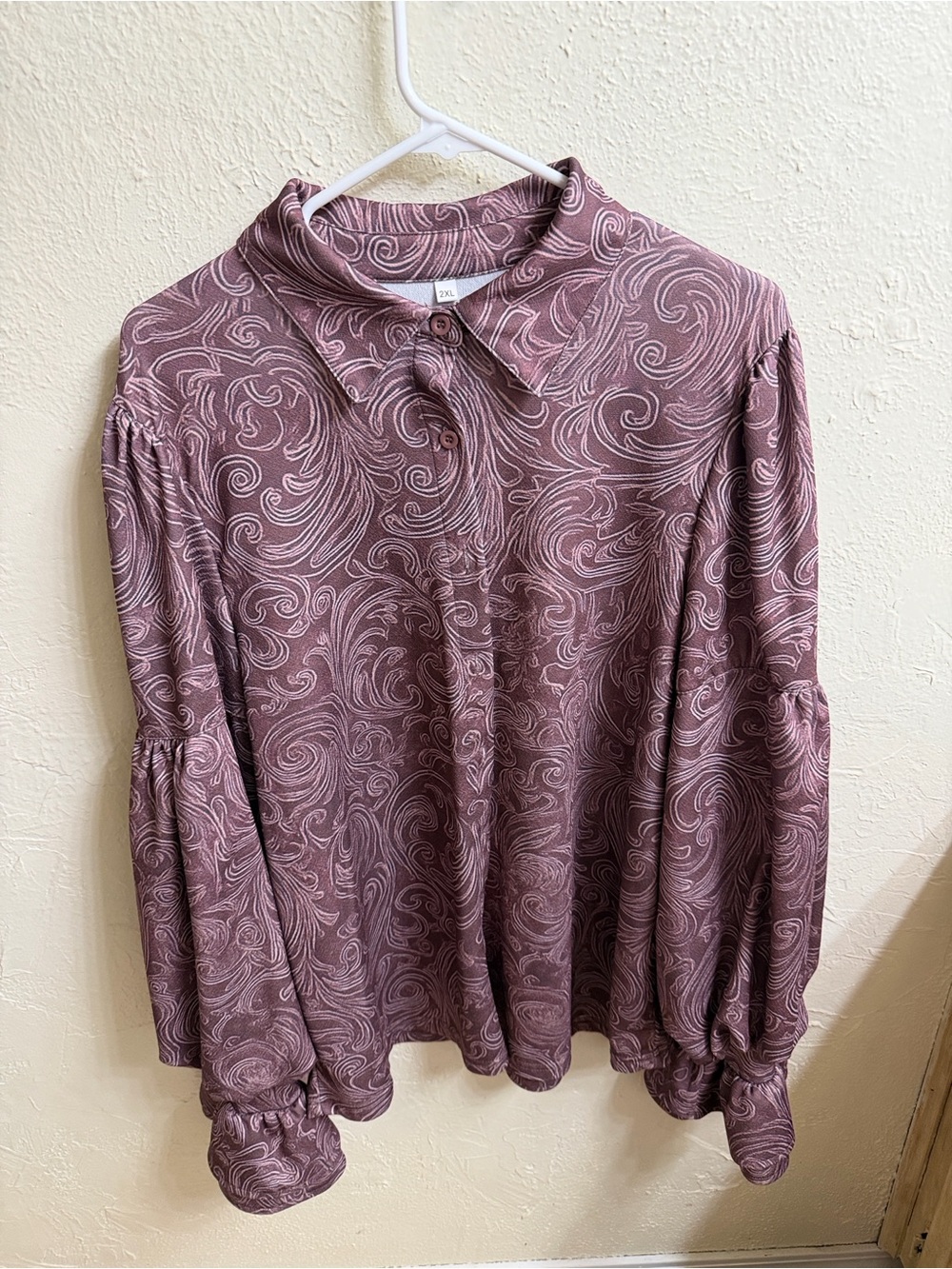 Source Unknown Mauve Swirl Long-Sleeve Polo Blouse